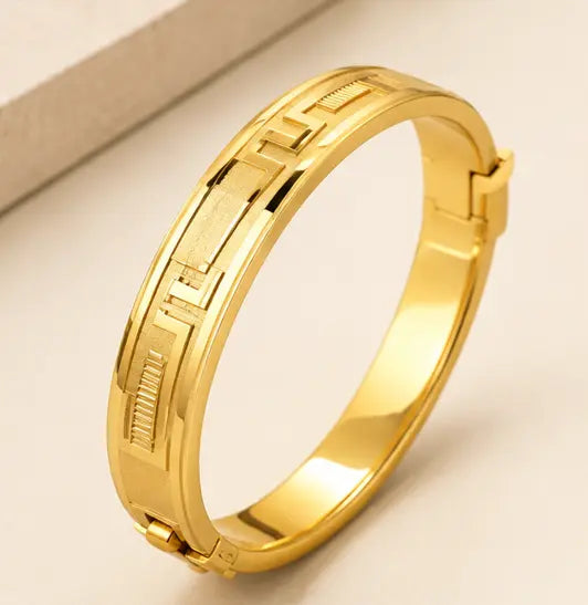 Gold Kada